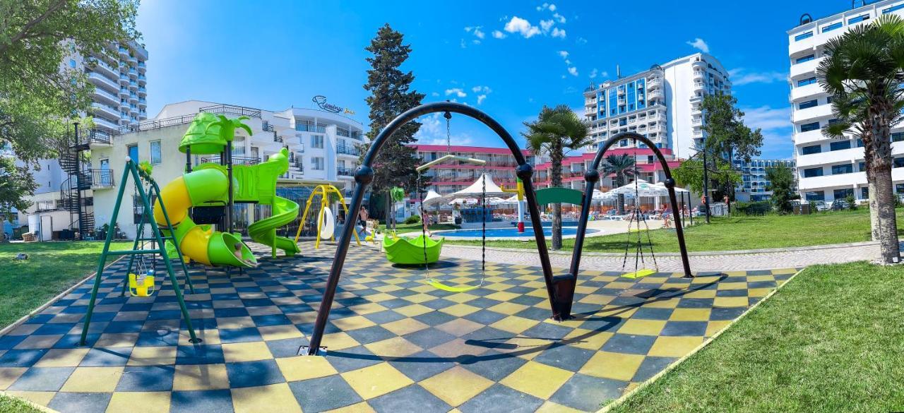 Flamingo Beach Hotel Sluneční pobřeží Exteriér fotografie