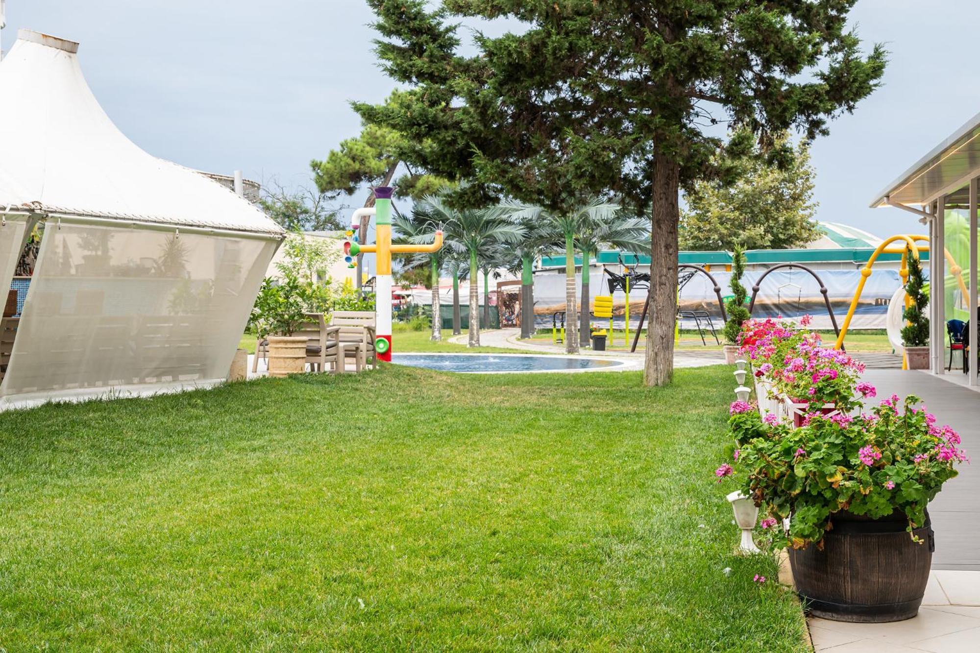 Flamingo Beach Hotel Sluneční pobřeží Exteriér fotografie