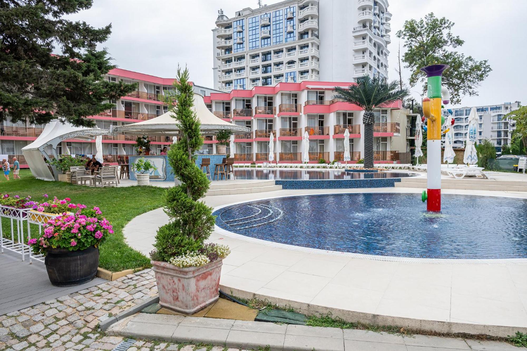 Flamingo Beach Hotel Sluneční pobřeží Exteriér fotografie